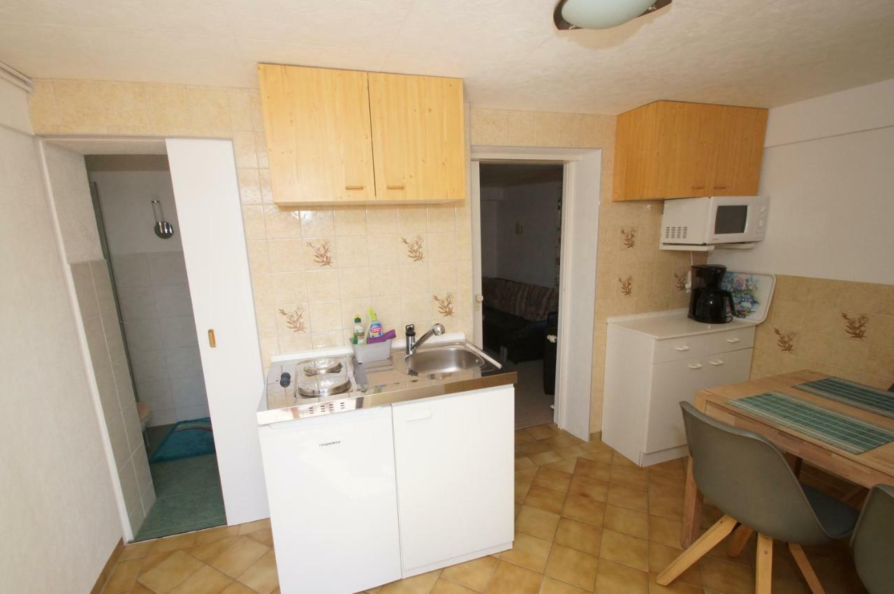 Ferienwohnung Schubert Sagard Esterno foto
