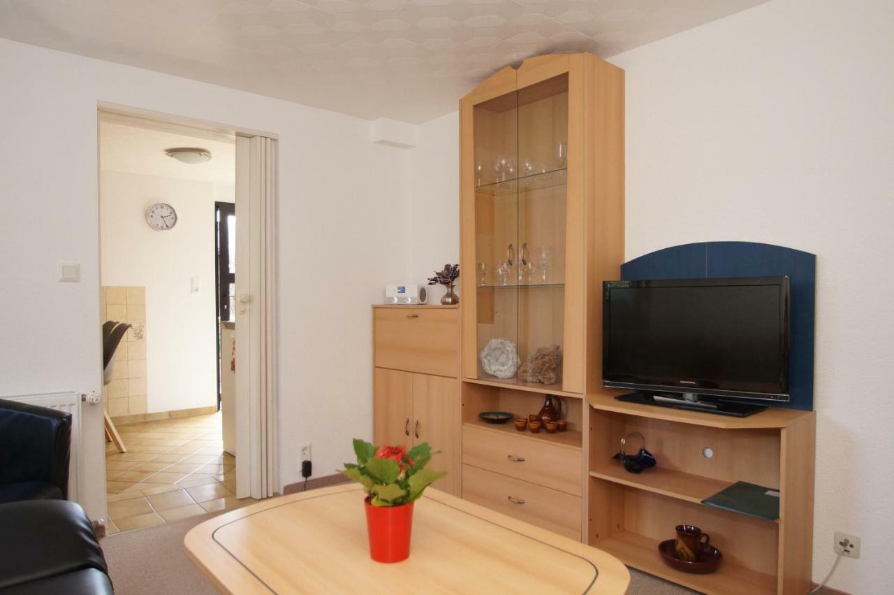 Ferienwohnung Schubert Sagard Esterno foto